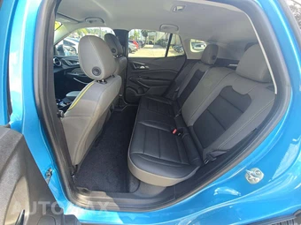 2025 Chevrolet Trax ACTIV - miniatura 13