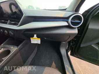 2025 Chevrolet Trax LS – miniatura 16