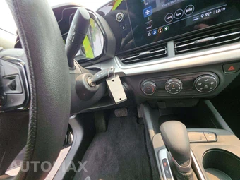 2025 Chevrolet Trax LS – miniatura 5