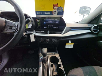 2025 Chevrolet Trax LS – miniatura 7