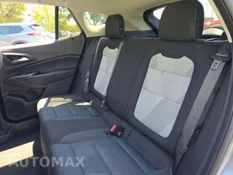 2025 Chevrolet Trax LS - miniatura 13