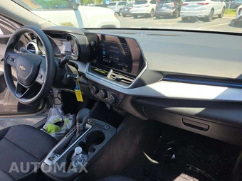 2025 Chevrolet Trax LS - miniatura 19