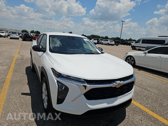 2025 Chevrolet Trax LS - miniatura 2