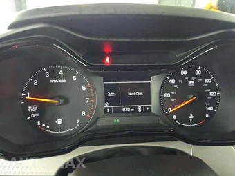 2025 Chevrolet Trax LS – miniatura 9