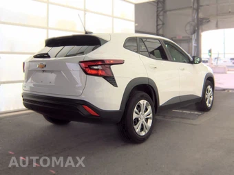 2025 Chevrolet Trax LS - miniatura 4