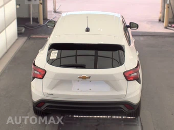 2025 Chevrolet Trax LS - miniatura 5
