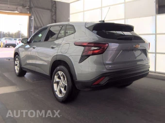 2025 Chevrolet Trax LS – miniatura 6