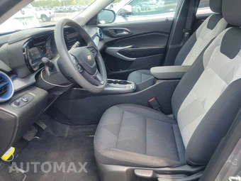 2025 Chevrolet Trax LS – miniatura 7