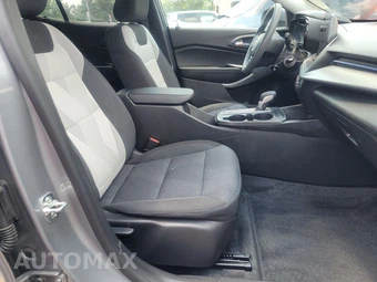 2025 Chevrolet Trax LS – miniatura 8