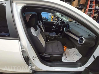 2025 Chevrolet Trax LS - miniatura 18