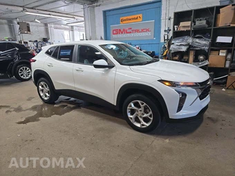 2025 Chevrolet Trax LS - miniatura 4