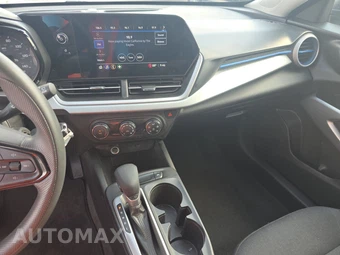 2025 Chevrolet Trax LS – miniatura 11