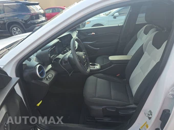 2025 Chevrolet Trax LS – miniatura 7