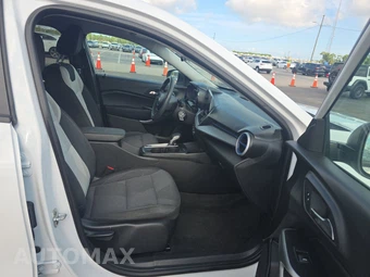 2025 Chevrolet Trax LS – miniatura 8