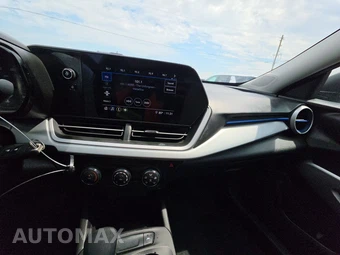 2025 Chevrolet Trax LS – miniatura 11
