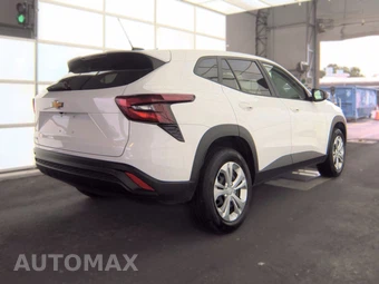 2025 Chevrolet Trax LS – miniatura 4
