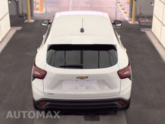 2025 Chevrolet Trax LS – miniatura 5
