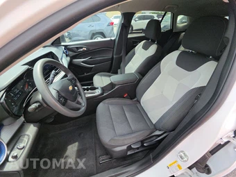 2025 Chevrolet Trax LS – miniatura 7