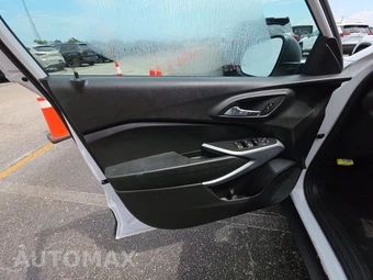 2025 Chevrolet Trax LS – miniatura 9