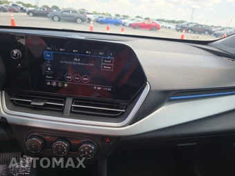 2025 Chevrolet Trax LS – miniatura 11