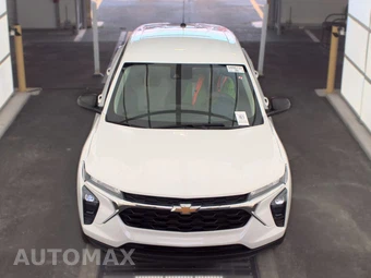 2025 Chevrolet Trax LS – miniatura 2