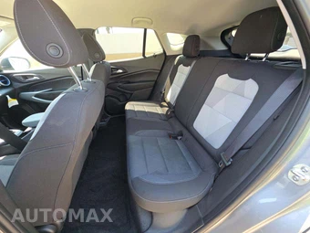 2025 Chevrolet Trax LS - miniatura 10