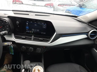 2025 Chevrolet Trax LS – miniatura 11