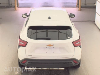 2025 Chevrolet Trax LS – miniatura 5