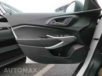 2025 Chevrolet Trax LS – miniatura 9