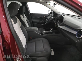 2025 Chevrolet Trax LS – miniatura 8