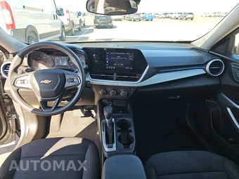 2025 Chevrolet Trax LS - miniatura 11