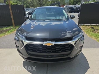 2025 Chevrolet Trax LS - miniatura 2