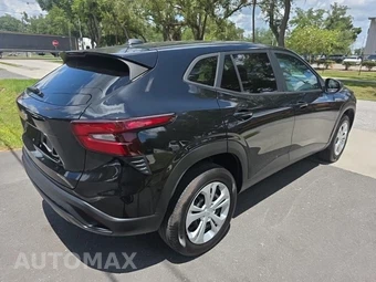2025 Chevrolet Trax LS - miniatura 4