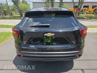 2025 Chevrolet Trax LS - miniatura 5