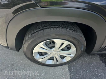 2025 Chevrolet Trax LS - miniatura 8