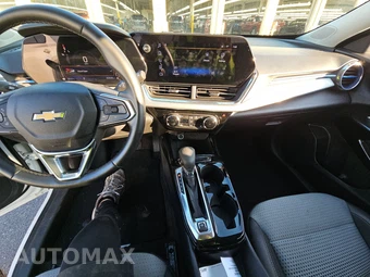 2025 Chevrolet Trax LT - miniatura 11