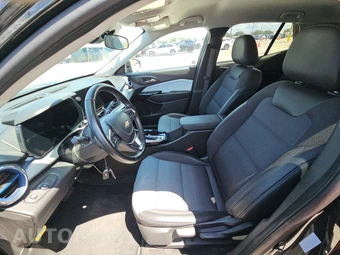 2025 Chevrolet Trax LT - miniatura 7