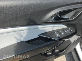 2025 Chevrolet Trax LT - miniatura 9