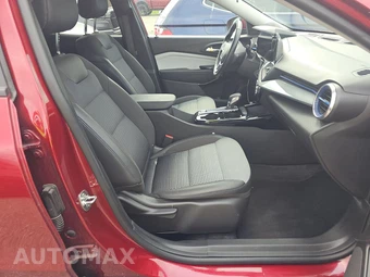 2025 Chevrolet Trax LT - miniatura 8