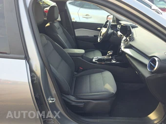 2025 Chevrolet Trax LT - miniatura 8