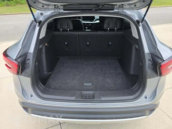 2025 Chevrolet Trax LT – miniatura 14