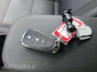 2025 Chevrolet Trax LT – miniatura 8