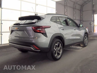 2025 Chevrolet Trax LT - miniatura 4