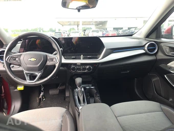 2025 Chevrolet Trax LT - miniatura 11
