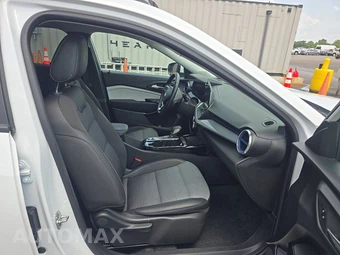 2025 Chevrolet Trax LT - miniatura 8