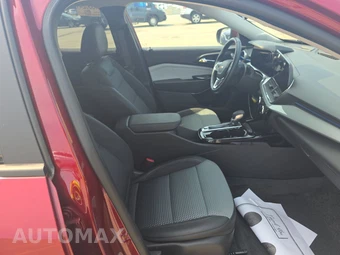 2025 Chevrolet Trax LT – miniatura 8