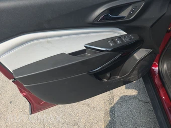 2025 Chevrolet Trax LT – miniatura 9