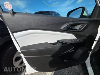 2025 Chevrolet Trax LT - miniatura 9