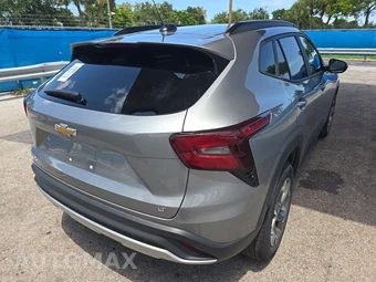 2025 Chevrolet Trax LT - miniatura 4