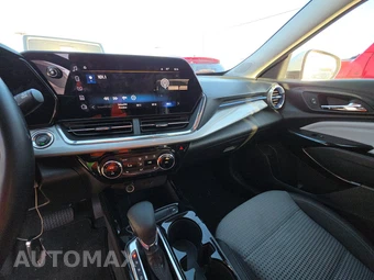2025 Chevrolet Trax LT - miniatura 11